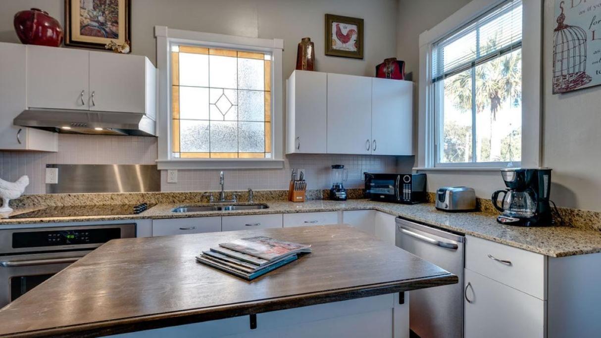 Huge 5 Bed, 5 Bath In Historic Downtown Саванна Экстерьер фото